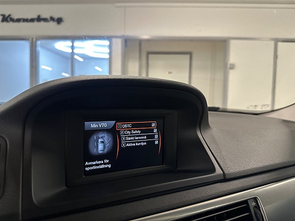 Volvo V70 13 of 13