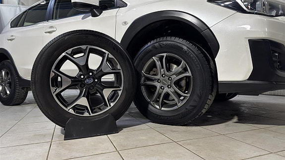Subaru XV 2 of 5