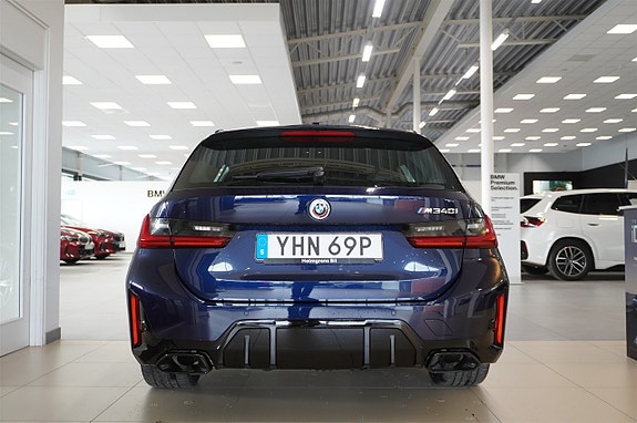 BMW M340i 3 of 21