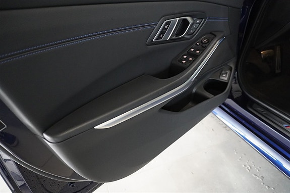 BMW M340i 13 of 21