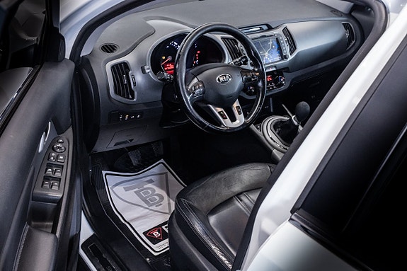 Kia Sportage 12 of 23