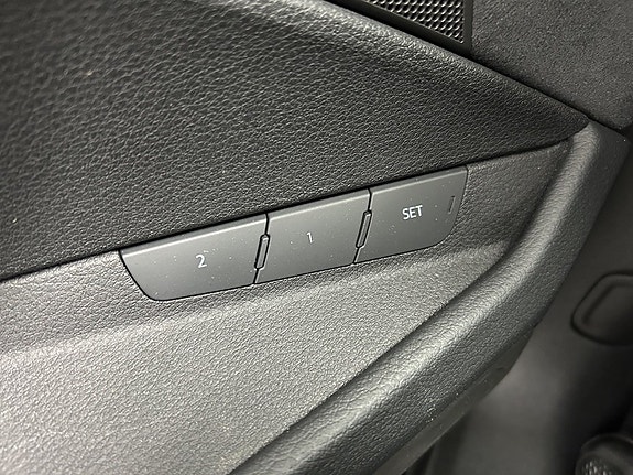 Audi Q8 e-tron 23 of 25