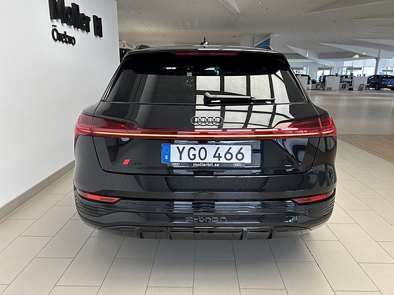 Audi Q8 e-tron 6 of 25