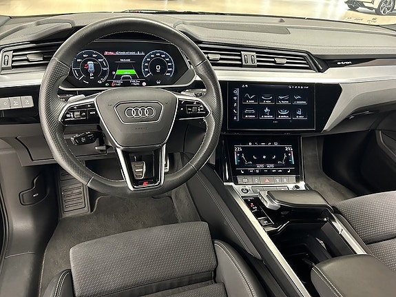 Audi Q8 e-tron 13 of 25