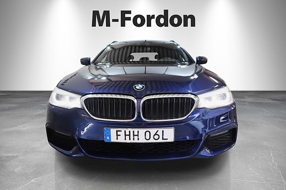BMW 520d 3 of 5
