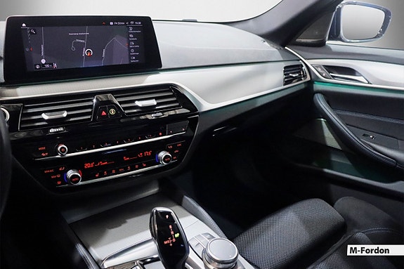 BMW 520d 15 of 21
