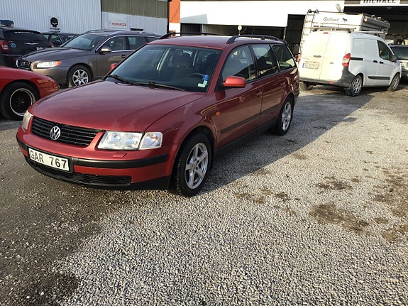 Volkswagen Passat 8 of 19