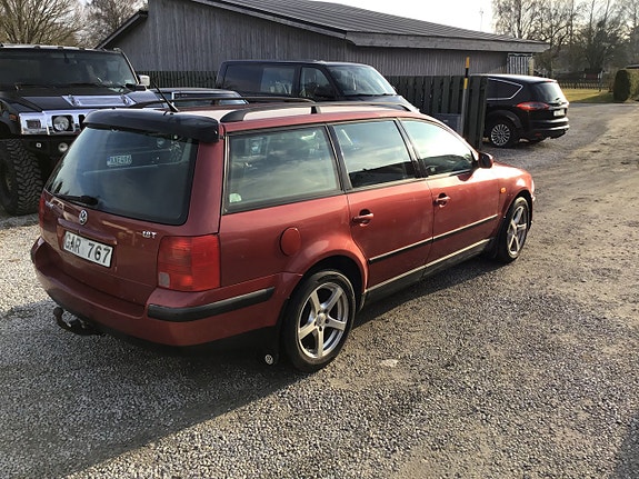 Volkswagen Passat 11 of 19