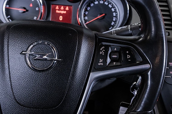 Opel Insignia 19 of 22