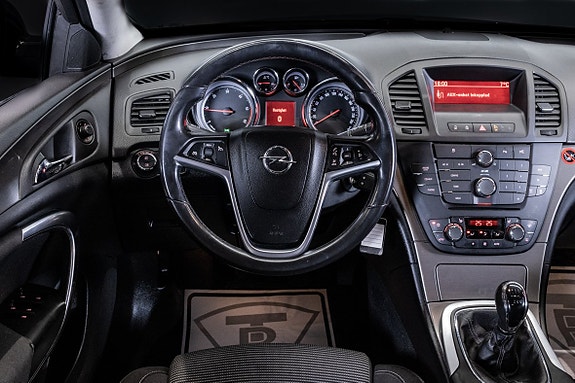 Opel Insignia 16 of 22