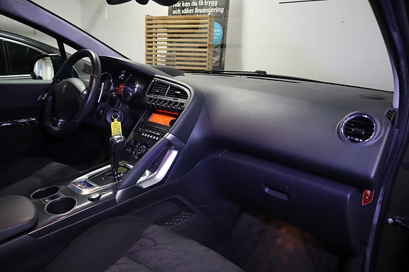 Peugeot 3008 16 of 17