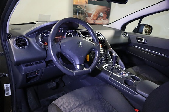 Peugeot 3008 8 of 17