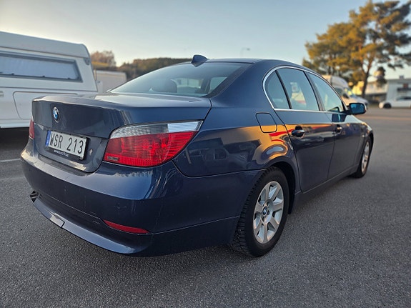 BMW 525 3 of 5