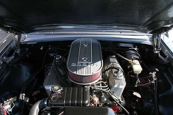 Ford Galaxie 14 of 26