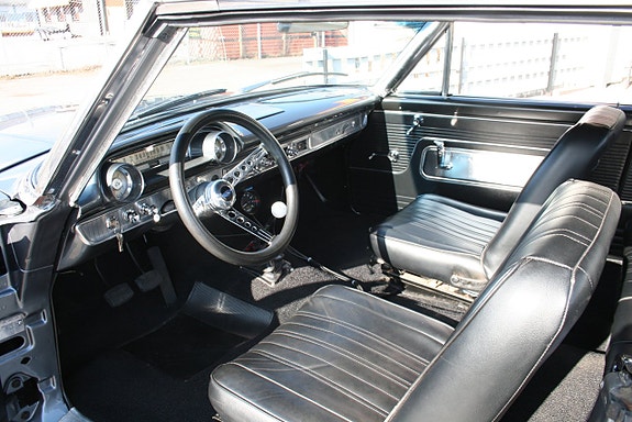 Ford Galaxie 17 of 26