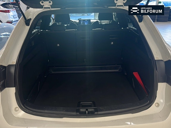 Suzuki Swace 14 of 16