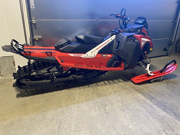 Lynx SHREDDER RE 3700 850 E-TEC Turbo R 2 of 5