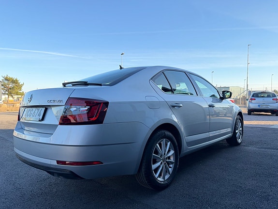 Skoda Octavia 8 of 30