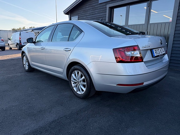 Skoda Octavia 3 of 5