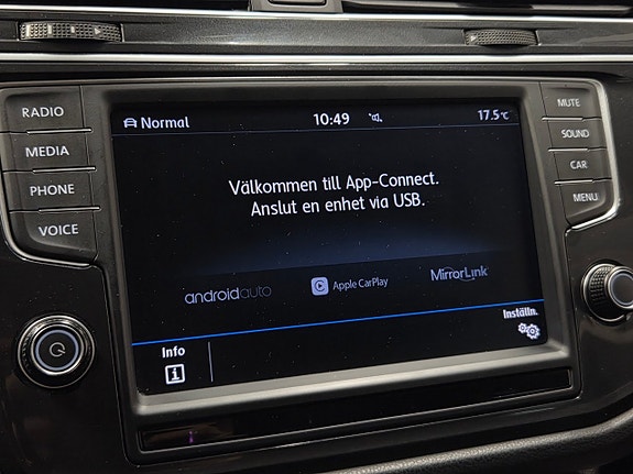 Volkswagen Tiguan 18 of 23