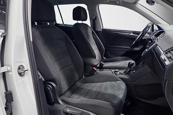 Volkswagen Tiguan 10 of 23