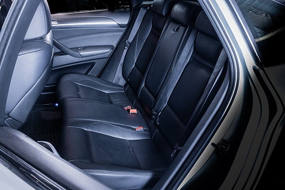 BMW X6 23 of 24