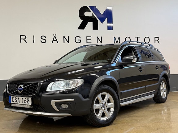 Volvo XC70 2 of 5
