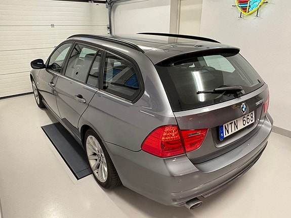 BMW 320d 5 of 16