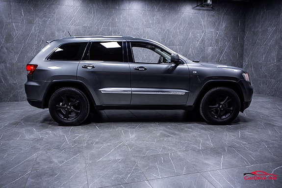 Jeep Grand Cherokee 8 of 29