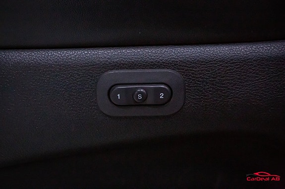 Jeep Grand Cherokee 28 of 29
