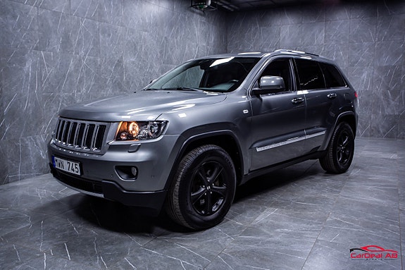 Jeep Grand Cherokee 3 of 29