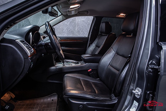 Jeep Grand Cherokee 10 of 29