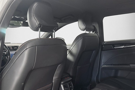 Ford Mondeo 28 of 30