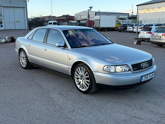 Audi A8 6 of 17
