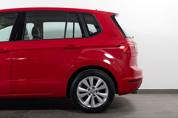 Volkswagen Golf Sportsvan 6 of 22