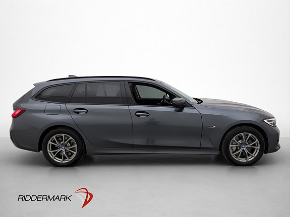 BMW 330e 4 of 5
