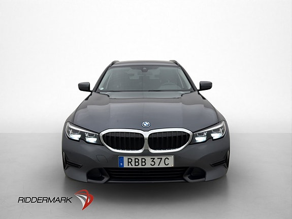 BMW 330e 2 of 5
