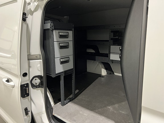 Volkswagen Caddy 9 of 23