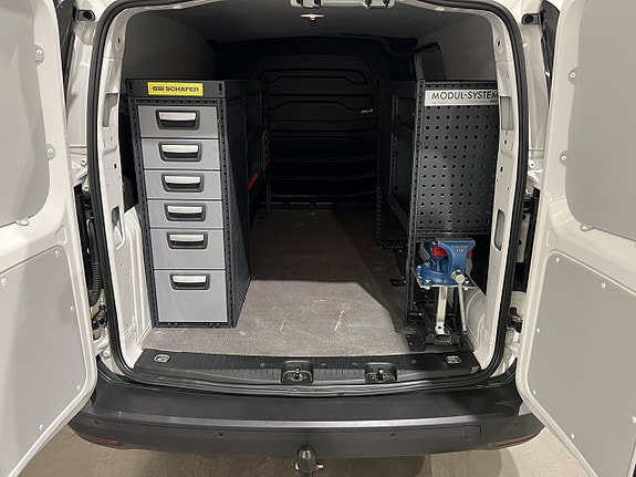 Volkswagen Caddy 10 of 23