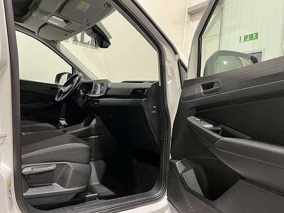Volkswagen Caddy 19 of 23