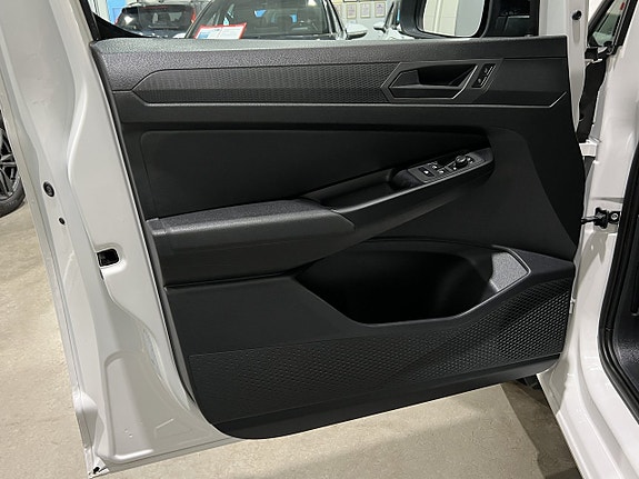 Volkswagen Caddy 8 of 23