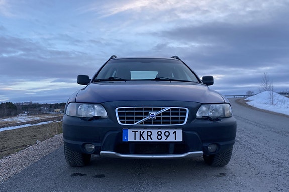 Volvo XC70 8 of 17