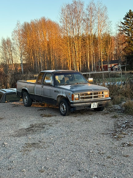 Dodge Dakota 2 of 4