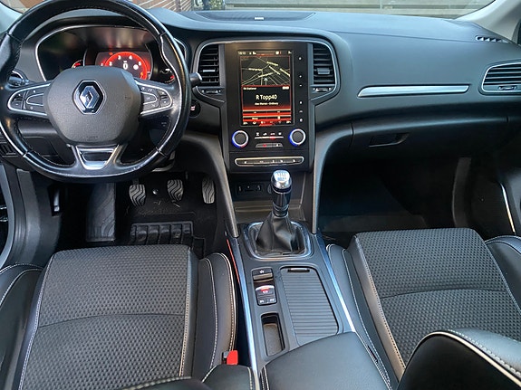 Renault Megane IV 6 of 12