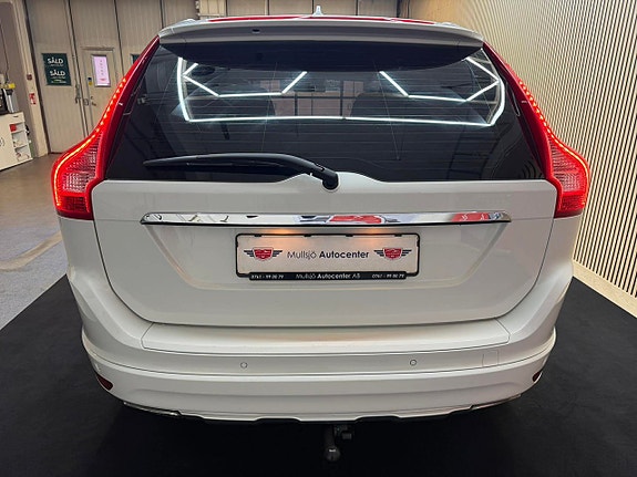 Volvo XC60 4 of 5
