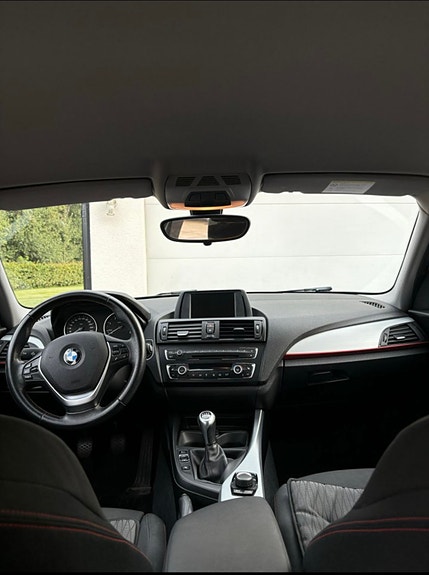 BMW 118d 6 of 7