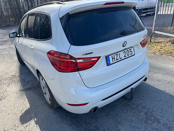 BMW 220d 6 of 28