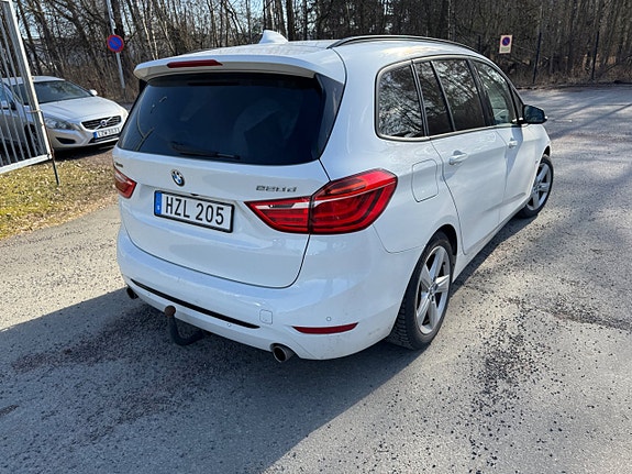 BMW 220d 8 of 28