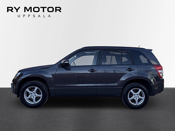 Suzuki Grand Vitara 2 of 18