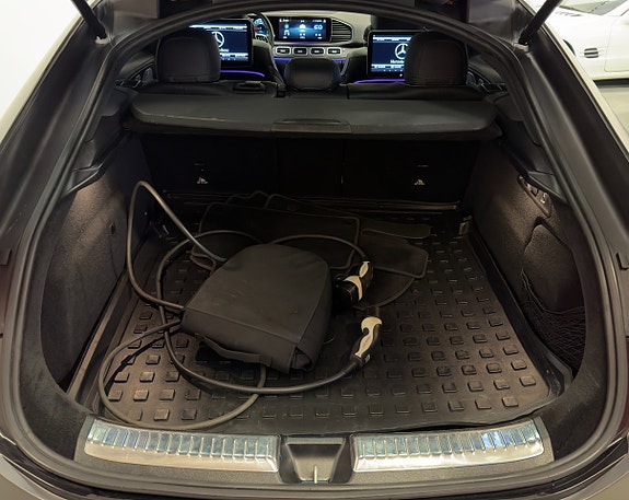 Mercedes-Benz GLE350 e 24 of 25
